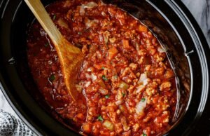 Slow Cooker Ground Turkey Ragu
