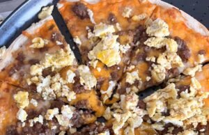 Casey’s Breakfast Pizza Recipe (CopyCat)