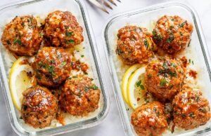 Meal Prep Garlic Butter Chicken Meatballs with Cauliflower Rice