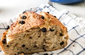 No Knead Cinnamon Raisin Bread