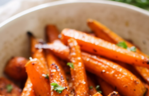 Parmesan Garlic Roasted Carrots