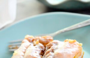 Cinnamon Roll Cake