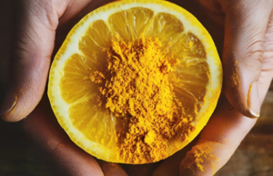 Brighten Your Skin in Just 5 Minutes with Lemon and Turmeric