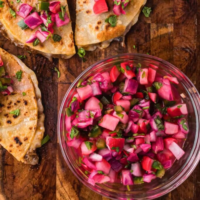 quick-pickled-radish-featured.jpg